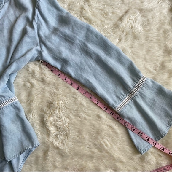 Cloth & Stone Light Blue Blouse - Picture 15 of 16